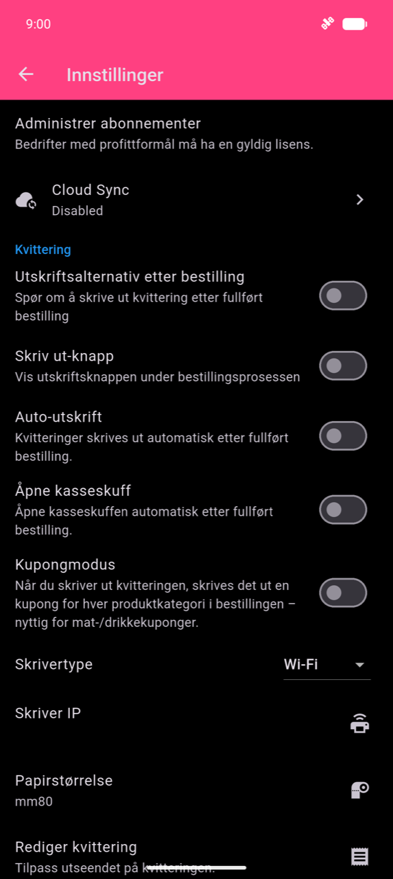 Innstillinger-skjerm: Cloud Sync (deaktivert), deretter Kvittering-seksjonen med brytere for Utskriftsalternativ etter bestilling, Skriv ut-knapp, Auto-utskrift, Åpne kasseskuff og Kupongmodus (alle av), etterfulgt av Skrivertype (Wi-Fi), Skriver IP, Papirstørrelse (mm80) og Rediger kvittering