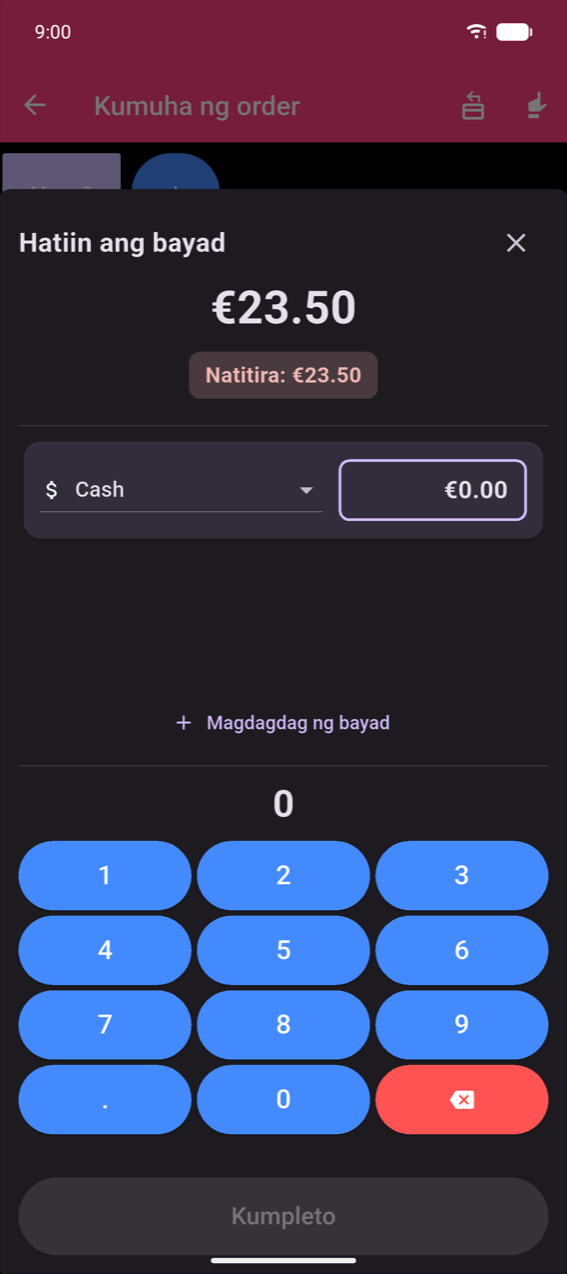Modal na Hatiin ang bayad: kabuuang €23.50, chip na Natitira: €23.50, isang Cash entry na may €0.00 na field ng halaga, link na + Magdagdag ng bayad, decimal numpad, naka-grey na Complete button